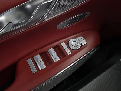 2021 Genesis GV70 thumbnail 30