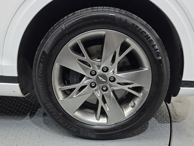 صورة 6 لـ 2021 Genesis GV70