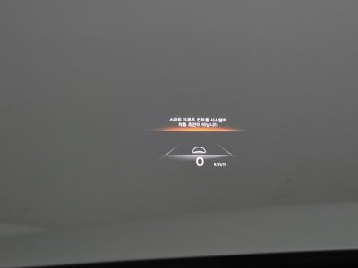 2021 Genesis GV70 thumbnail 21