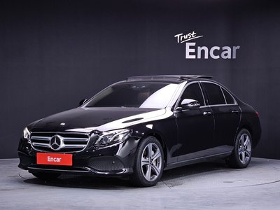 MERCEDES-BENZ E-CLASS - 1