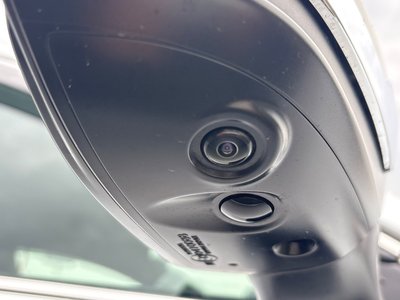 TOYOTA CROWN CROSSOVER - 8