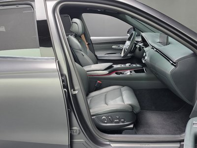 صورة مصغرة 16 لـ 2022 Genesis GV70