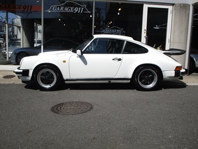 PORSCHE 911 - 4