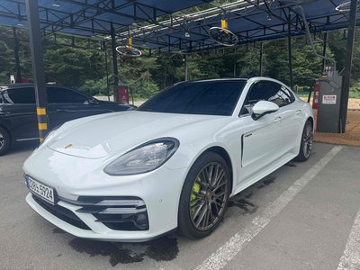 صورة 5 لـ 2024 Porsche PANAMERA