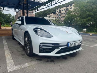 صورة 10 لـ 2024 Porsche PANAMERA