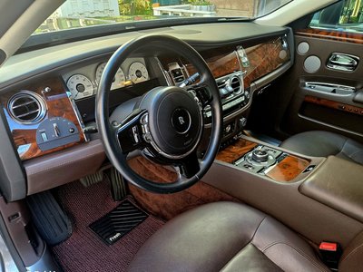 صورة 9 لـ 2014 ROLLS-ROYCE GHOST