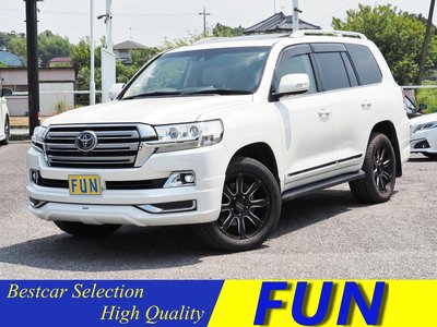 2017 Toyota LAND CRUISER 200 — фото 1