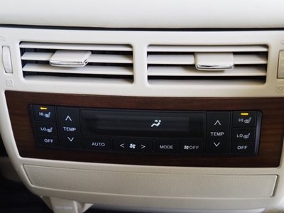 2017 Toyota LAND CRUISER 200 缩略图 30