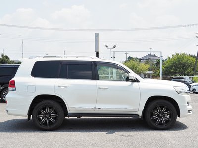 2017 Toyota LAND CRUISER 200 — фото 9