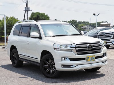 2017 Toyota LAND CRUISER 200 — фото 3