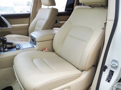 2017 Toyota LAND CRUISER 200 缩略图 25