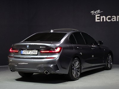 صورة 4 لـ 2021 BMW 3 SERIES