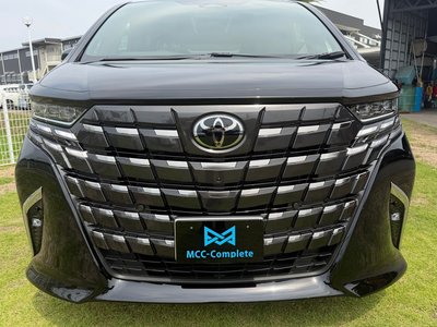 2026 Toyota ALPHARD photo 9
