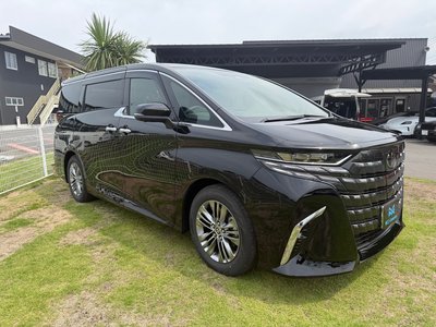 2026 Toyota ALPHARD photo 3