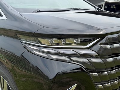 2026 Toyota ALPHARD photo 10