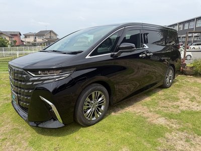 2026 Toyota ALPHARD photo 4
