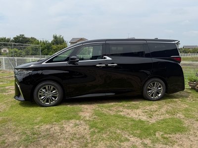 2026 Toyota ALPHARD photo 6