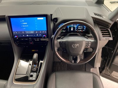 TOYOTA ALPHARD - 2