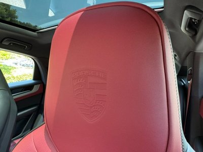 PORSCHE CAYENNE - 4