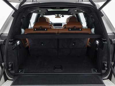 2025 BMW X7 — миниатюра 12