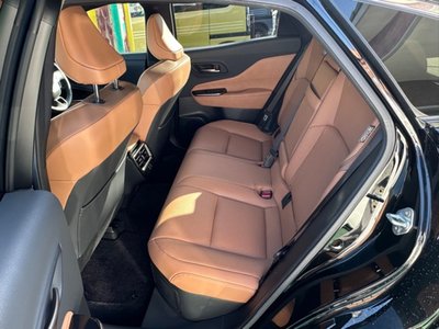 TOYOTA CROWN SPORT - 6