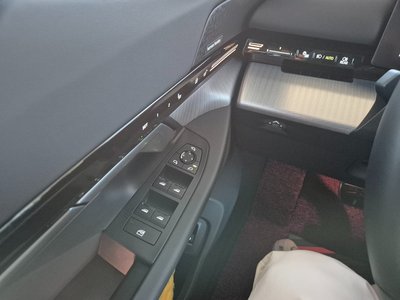 2024 BMW 5 SERIES photo 5