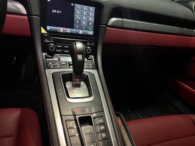 PORSCHE 718 BOXSTER - 8