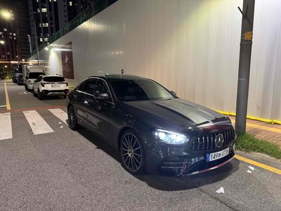 MERCEDES-BENZ E-CLASS