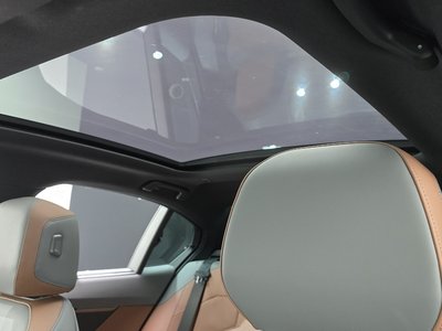 2025 BMW 5 SERIES thumbnail 23