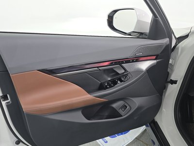 2025 BMW 5 SERIES thumbnail 14