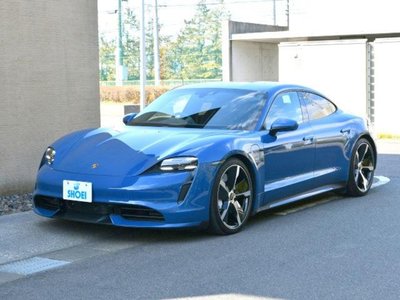 صورة 6 لـ 2021 Porsche TAYCAN