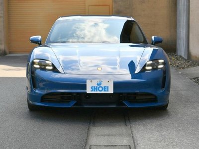 صورة 5 لـ 2021 Porsche TAYCAN
