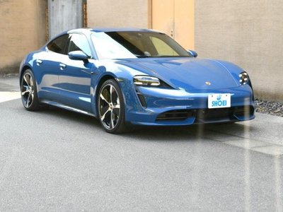 صورة 14 لـ 2021 Porsche TAYCAN