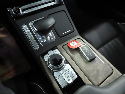 صورة مصغرة 13 لـ 2020 Genesis G90