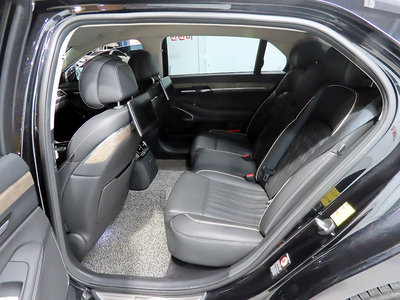 صورة 4 لـ 2020 Genesis G90