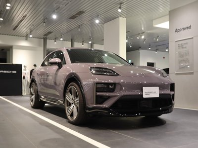 PORSCHE MACAN - 5