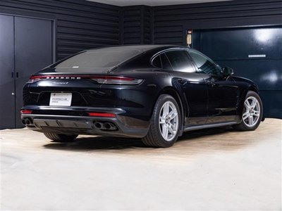 PORSCHE PANAMERA - 3