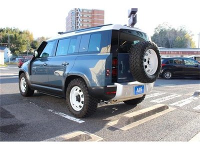 LAND ROVER DEFENDER - 8