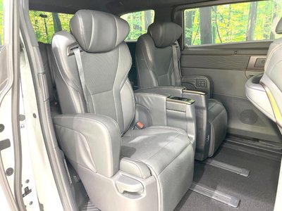 2024 TOYOTA ALPHARD photo 9