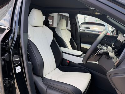 صورة مصغرة 61 لـ 2025 Lexus RX