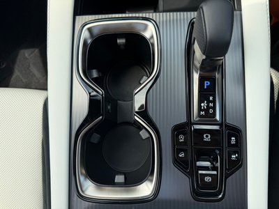 صورة مصغرة 45 لـ 2025 Lexus RX