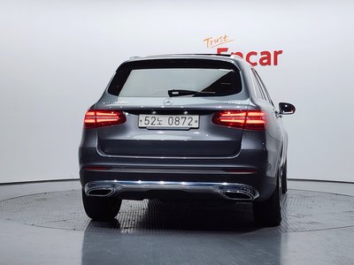 MERCEDES-BENZ GLC - 4