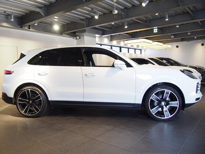 PORSCHE CAYENNE - 6