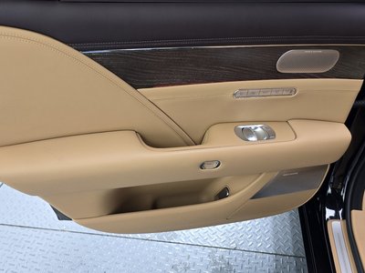 2022 Genesis G90 (RS4) — миниатюра 15