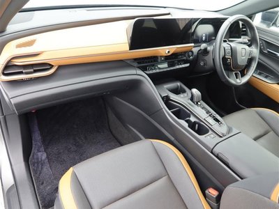 TOYOTA CROWN CROSSOVER - 5