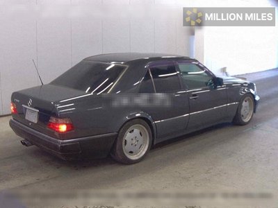 MERCEDES-BENZ E-CLASS - 5