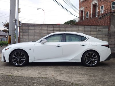 LEXUS IS - 5