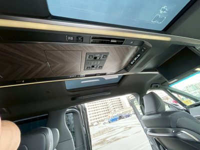 2024 Lexus LM — миниатюра 135