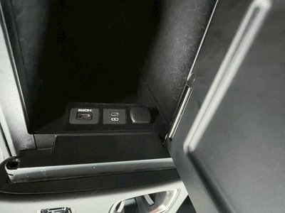 2024 Lexus LM — миниатюра 136