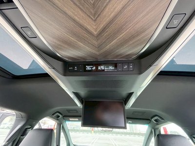 2024 Lexus LM — миниатюра 98